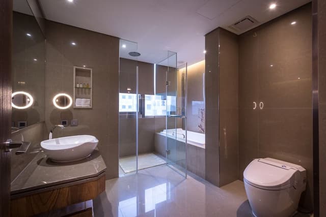 Luxury King Room