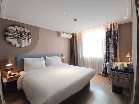 Home Inn Neo Chengdu Chunxi Road Taikoo Li Shuyuan Street Shop Home Inn Neo Chengdu Chunxi Road Taikoo Li Shuyuan Street Shop