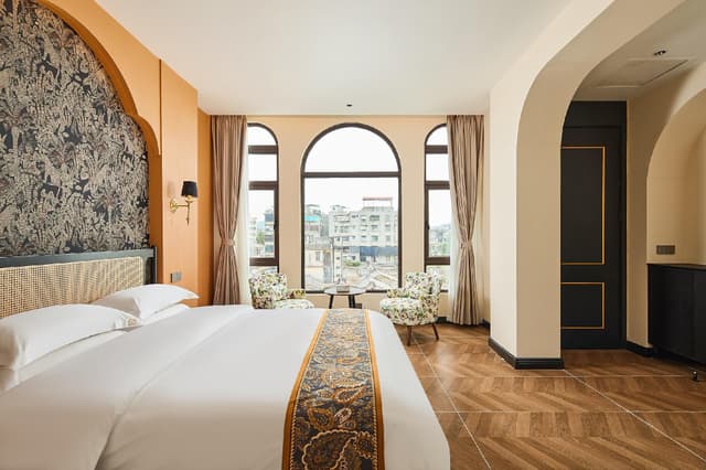GTR - Guest Room with One 1.8M Bed