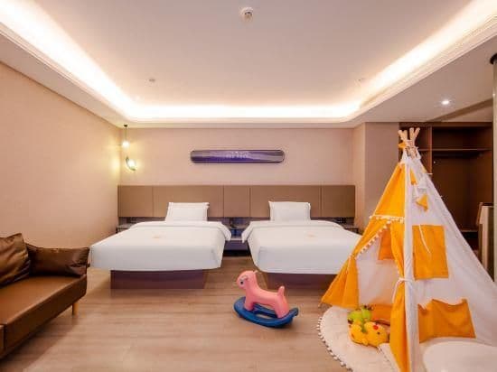 Atour - JUMI Family Room