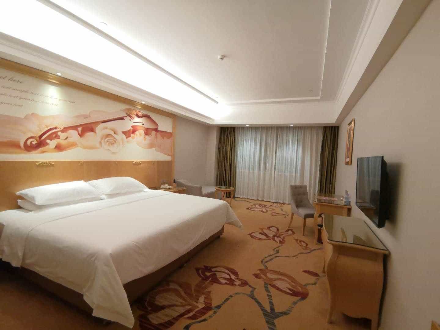 Vienna Hotel Guangdong Chaozhou Chaoshan High-Speed Railway Station