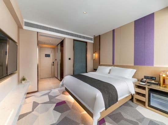 WH - Deluxe Bed Room