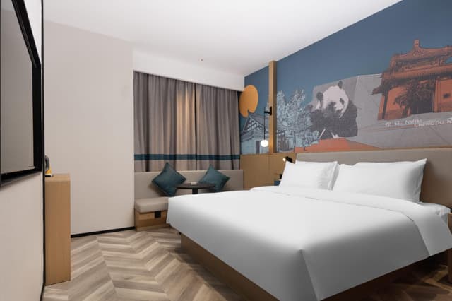 Huazhu - Superior BedRoom