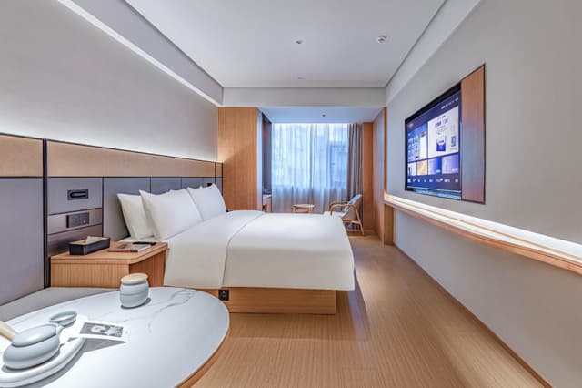 Huazhu - Superior BedRoom