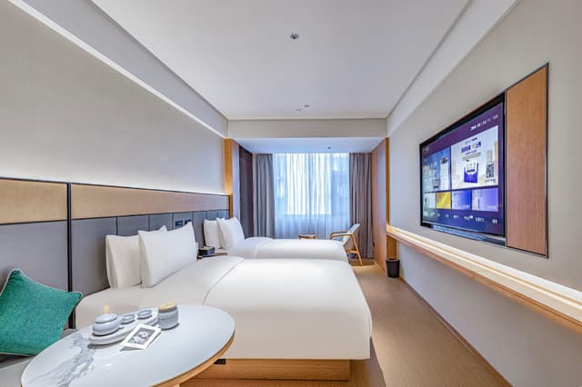 Huazhu - Deluxe Twin Room