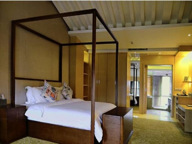 Mountain View Suite