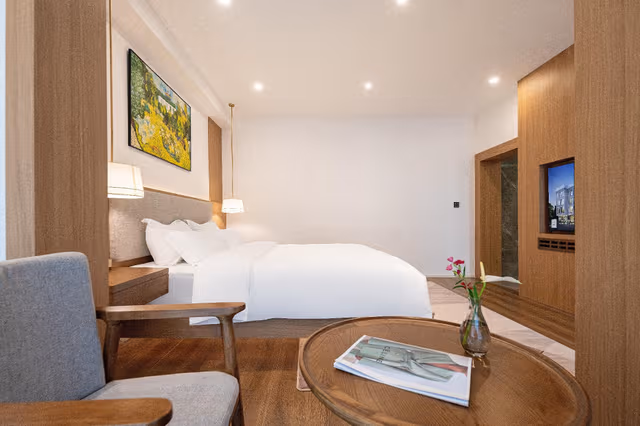Comfort Queen Room