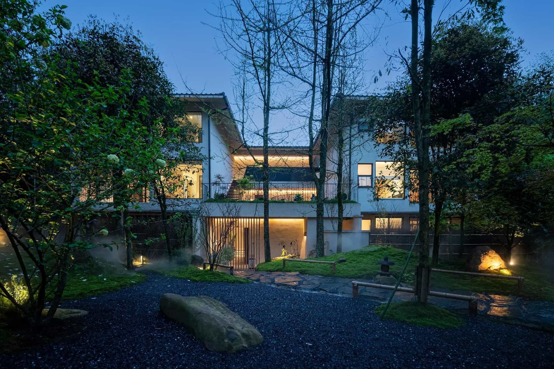 Qingcheng Mountain is not staying. Jiuzhi Forest Private Tang Homestay