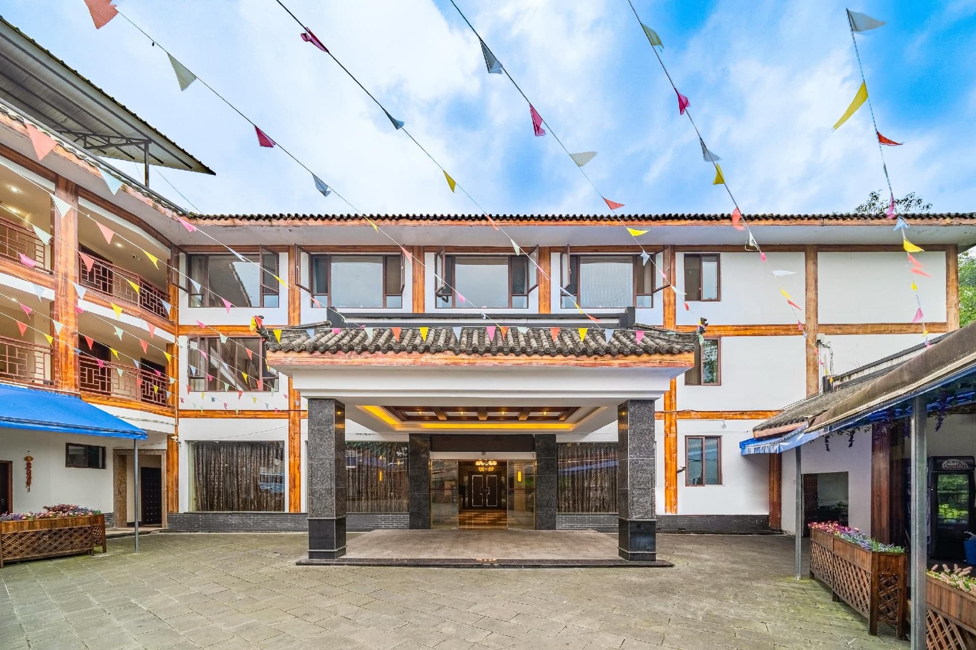 Care U Well Hotel Emeishan Wanxianglou Care U Well Hotel Emeishan Wanxianglou
