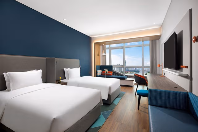 Standard Room, 2 Twin Beds, City View