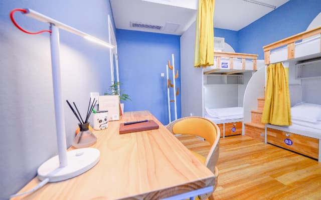 1 Person in 6-Bed Dormitory with En-Suite - Female Only