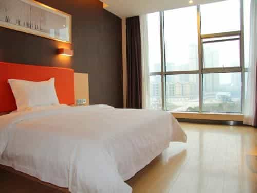 7 Days Premium·Leshan Qianwei Fengye Fortune Plaza 7 Days Premium·Leshan Qianwei Fengye Fortune Plaza