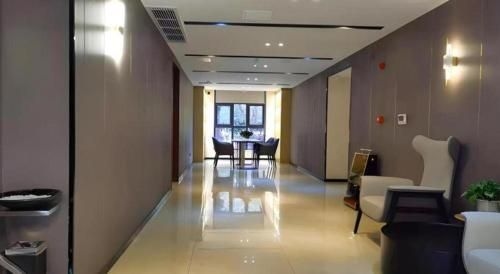 ซิตี้ คอมฟอร์ต อินน์ จื่อกง แลนเทิร์น เวิลด์ แฟนตาไวลด์ ไดโนเสาร์ คิงดอม (City Comfort Inn Zigong Lantern World Fantawild Dinosaur Kingdom)1