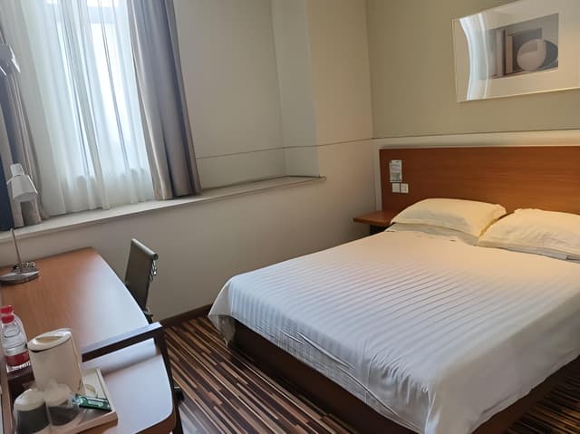 WH - Standard Room