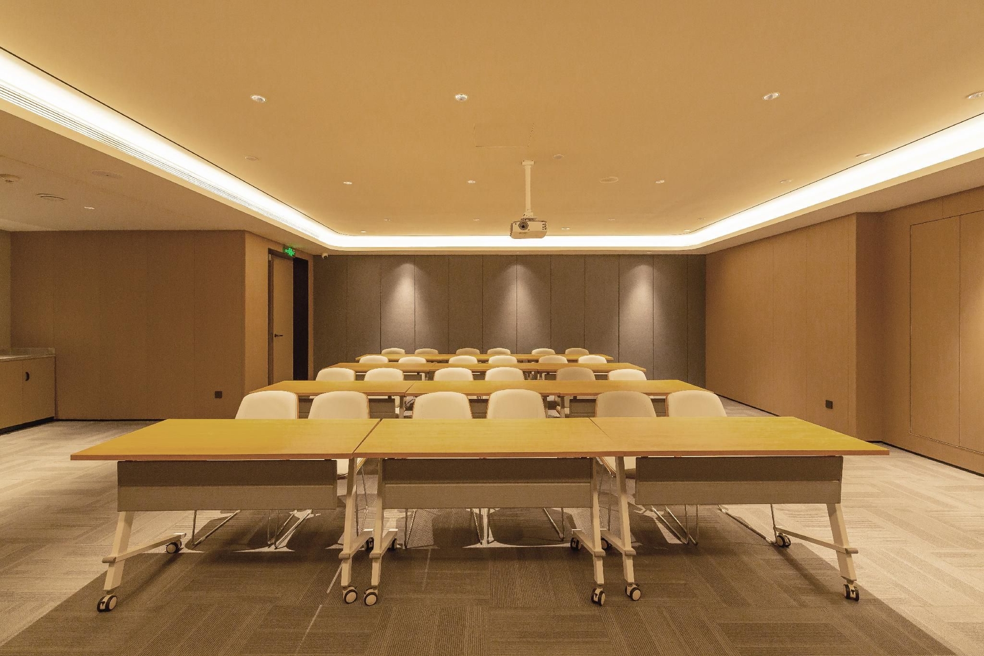 โรงแรมจี เฉิงตู เขตอุตสาหกรรมซินจิน (JI Hotel Chengdu Xinjin Industrial Park)1