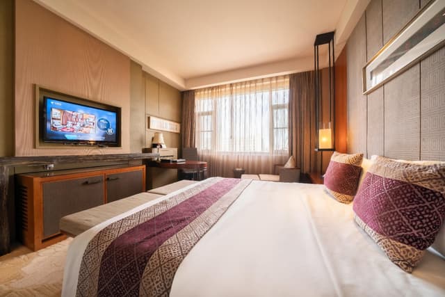 Deluxe King Room