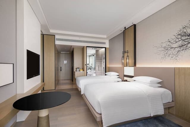 Room, 2 Double Beds, Lake View