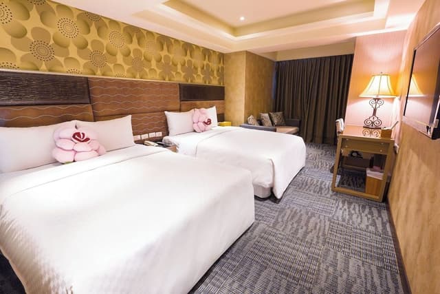 Deluxe Quadruple Room, 2 Queen Beds