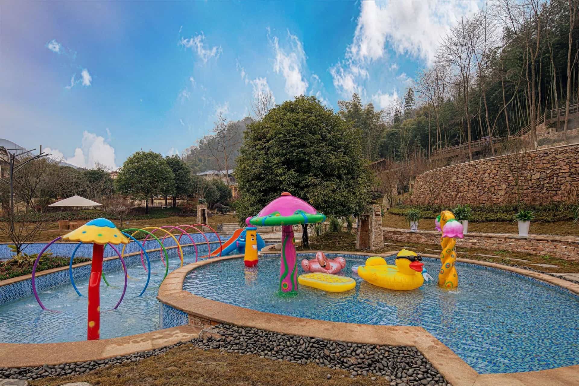 รีสอร์ตฮาวาร์ด จอห์นสัน หูสุ่ยหวาน ฮอตสปริงส์ เฉิงตู รีสอร์ตฮาวาร์ด จอห์นสัน หูสุ่ยหวาน ฮอตสปริงส์ เฉิงตู
