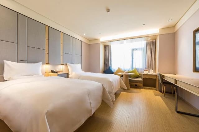 Twin Superior Room Comfort Bed