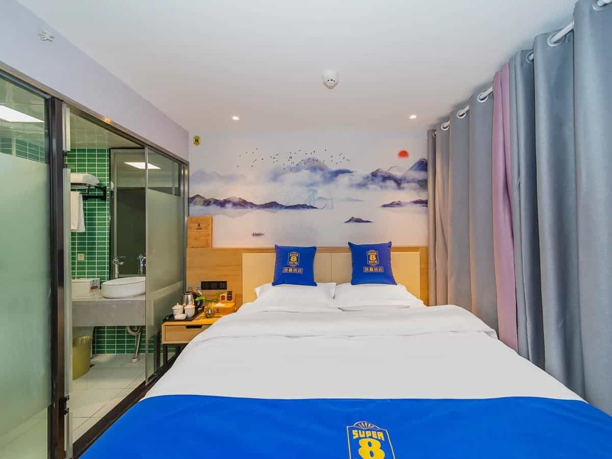 Super 8 Hotel Chengdu Caoshi Street Wenshuyuan Metro Station Super 8 Hotel Chengdu Caoshi Street Wenshuyuan Metro Station