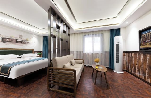Executive Room