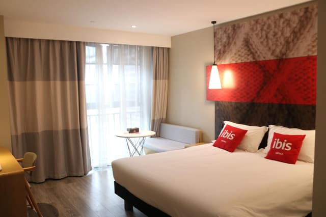 Queen Room