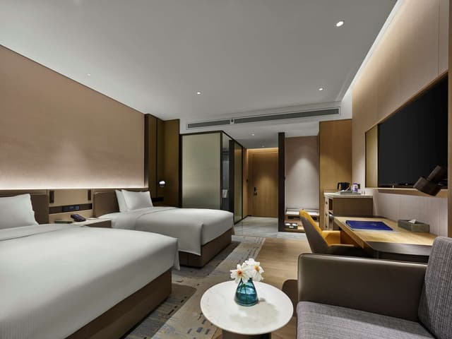 TWIN DELUXE ROOM