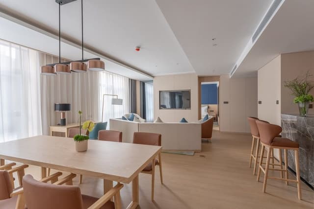 Suite, 1 King Bed (Dining Areas)