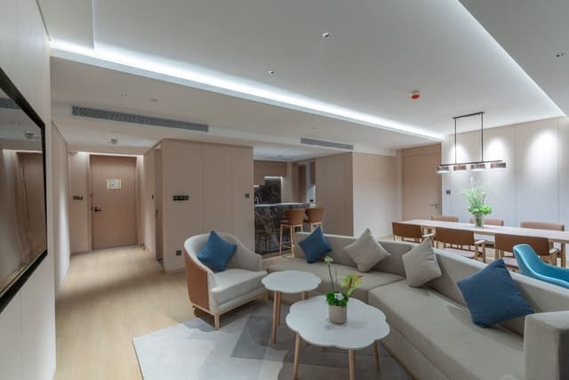 Suite, 1 King Bed (Dining Areas)