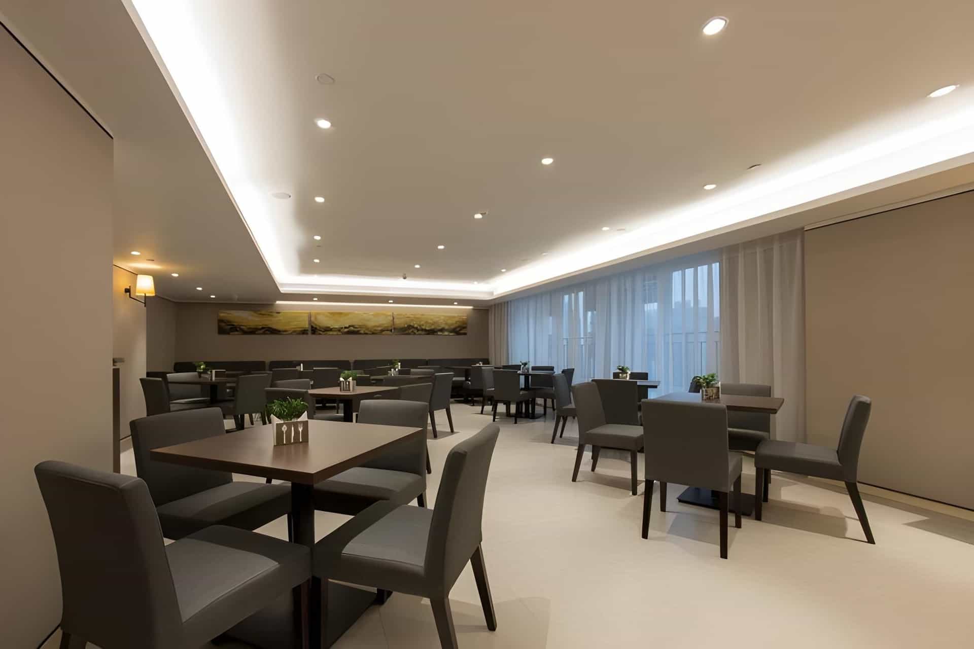 Home Inn Plus Chengdu East Railway Station Chengyu Interchange Metro Station Home Inn Plus Chengdu East Railway Station Chengyu Interchange Metro Station