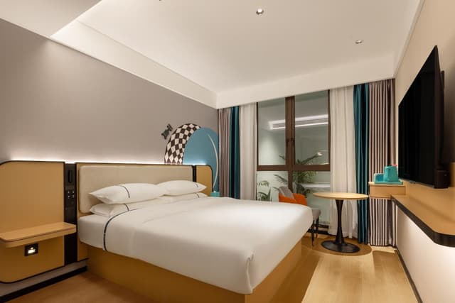 Intelligent Standard Queen Room