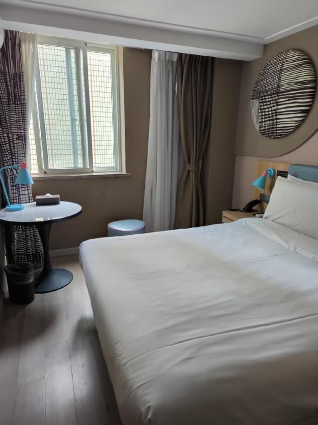 HOM - 1 Bed Room