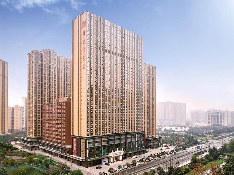 Vienna Hotel Chengdu Dafeng Metro Station0