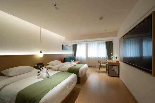 2 Bed Twin Superior Room