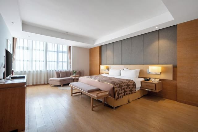 Superior Suite, 1 King Bed