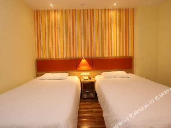 Home Inn Chengdu Wuhou Shenghuo Guangchang Hongpailou Subway Station Branch Home Inn Chengdu Wuhou Shenghuo Guangchang Hongpailou Subway Station Branch