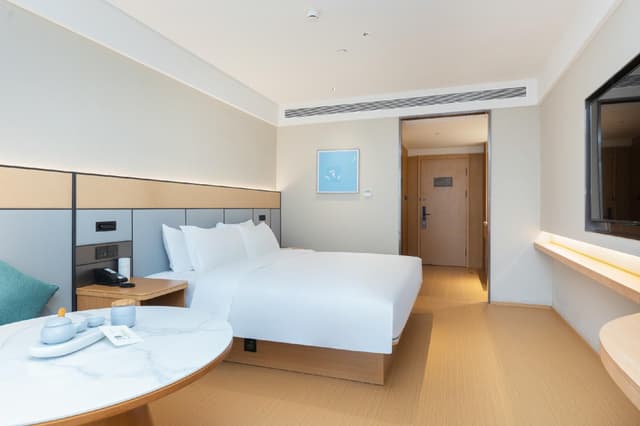 Huazhu - Superior BedRoom