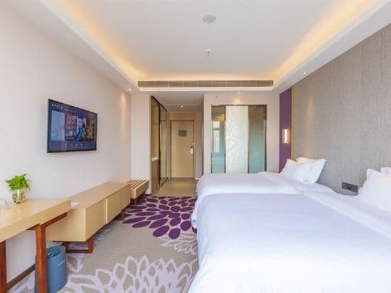 WH - Deluxe Room Twin