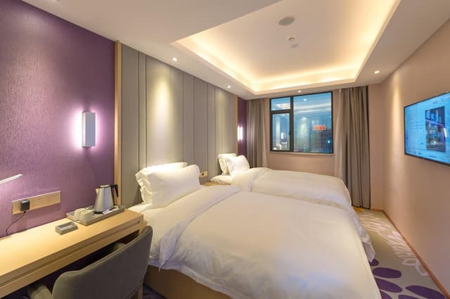 Twin Deluxe Room