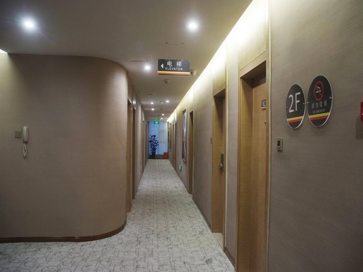 Super 8 Hotel Chengdu Wenjiang Haixialiangan Industrial Park2