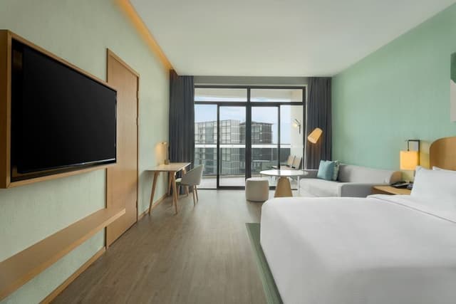 Superior Room, 1 King Bed, Balcony, City View