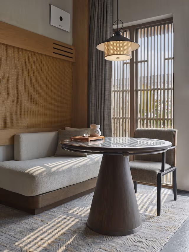 Courtyard Family King Room