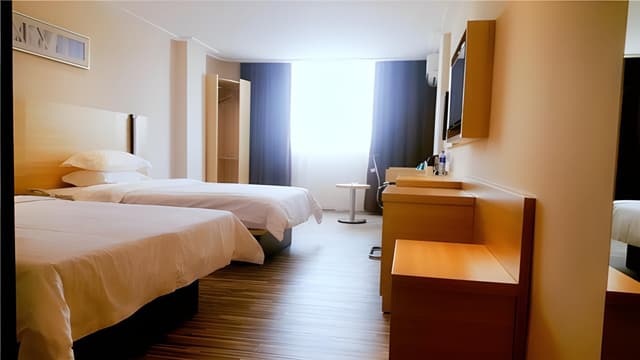 Dossen - Business Twin Room