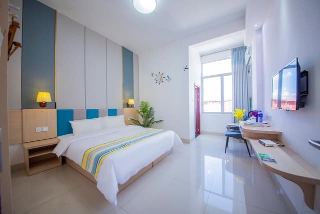 Deluxe Double Room with Air Conditioning