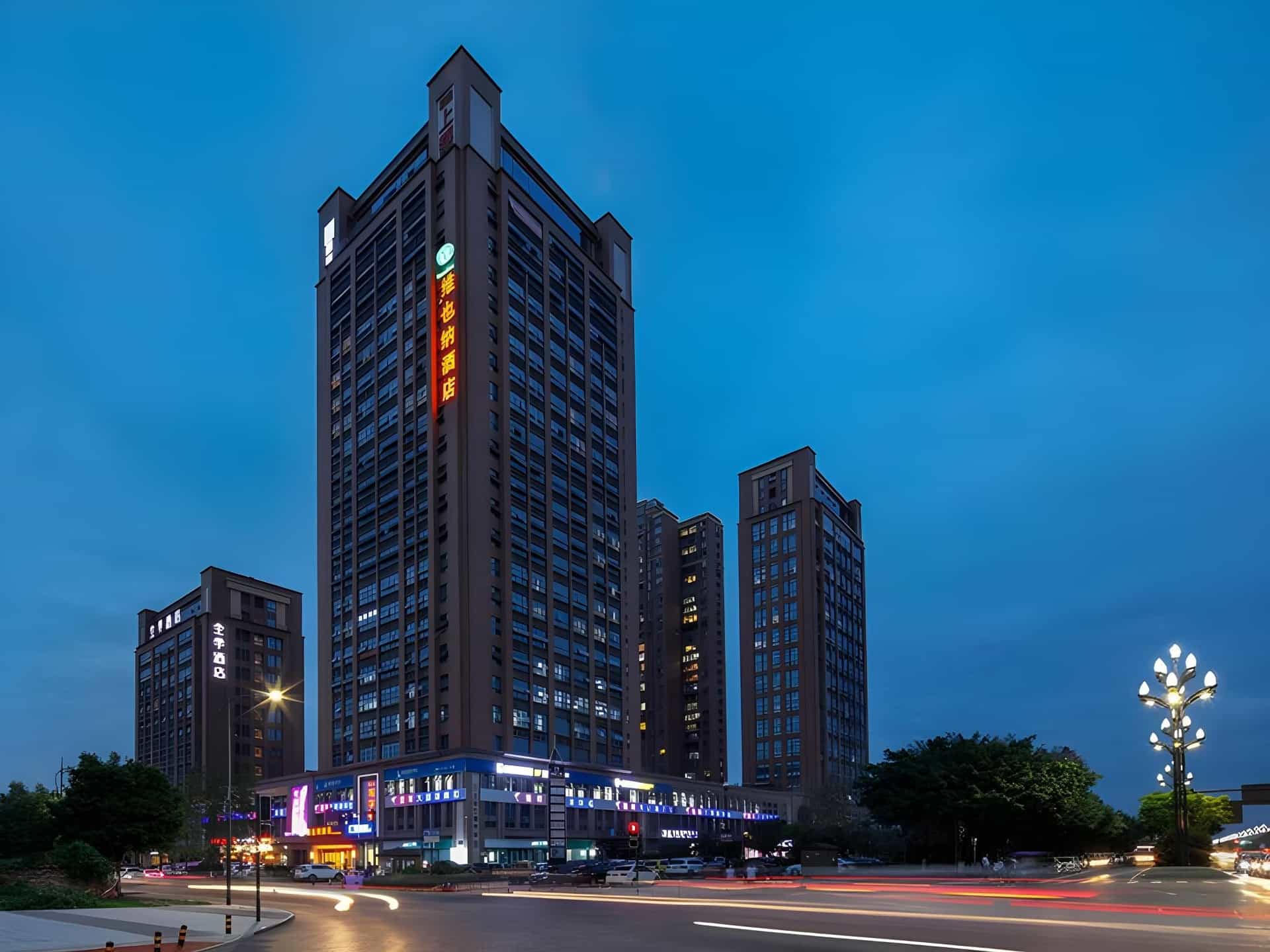 Vienna Hotel Chengdu University of Pertroleum Metro Station Vienna Hotel Chengdu University of Pertroleum Metro Station