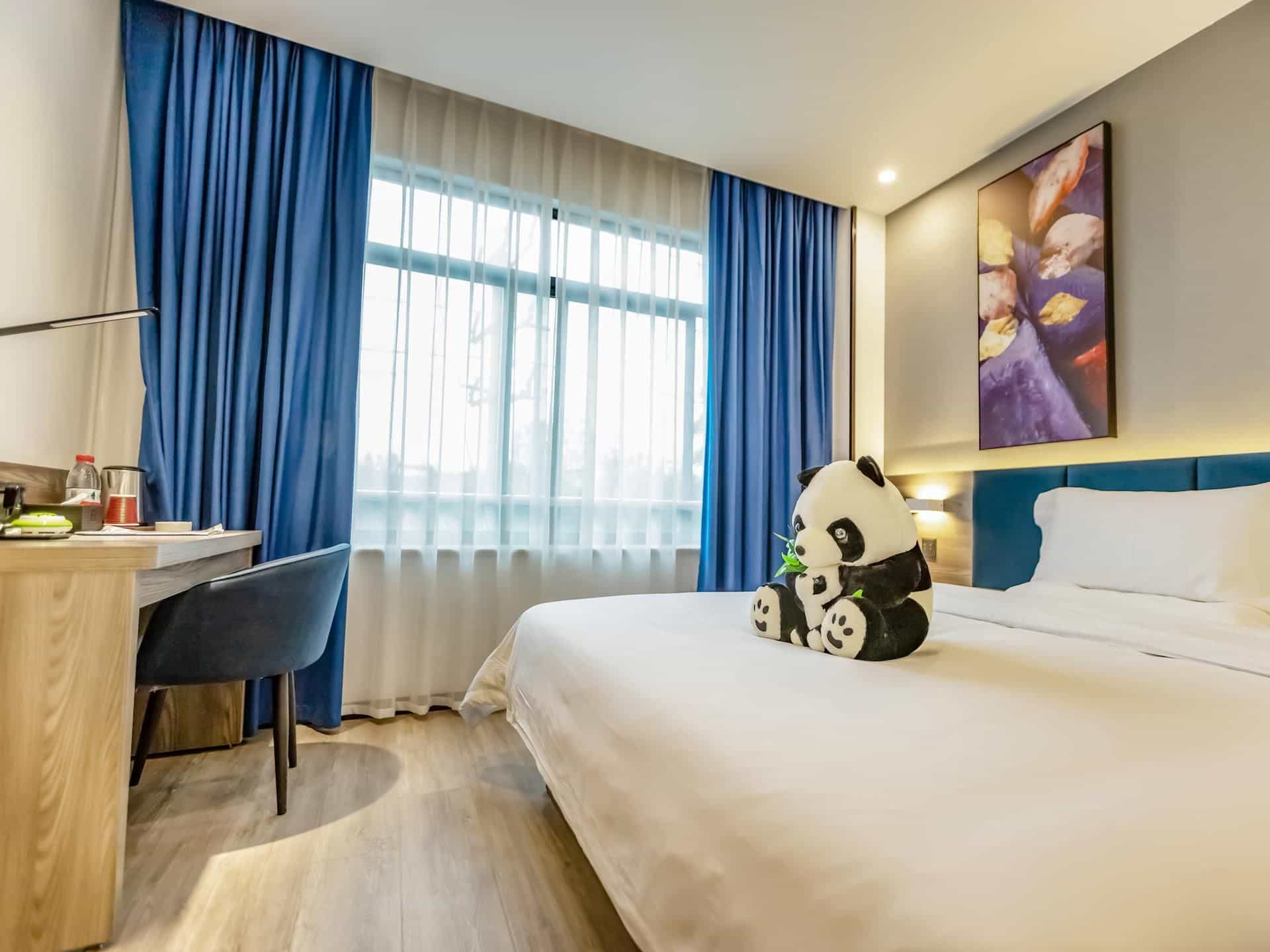 7 Days Premium Chengdu Panda Base Sanhechang Subway Station 7 Days Premium Chengdu Panda Base Sanhechang Subway Station