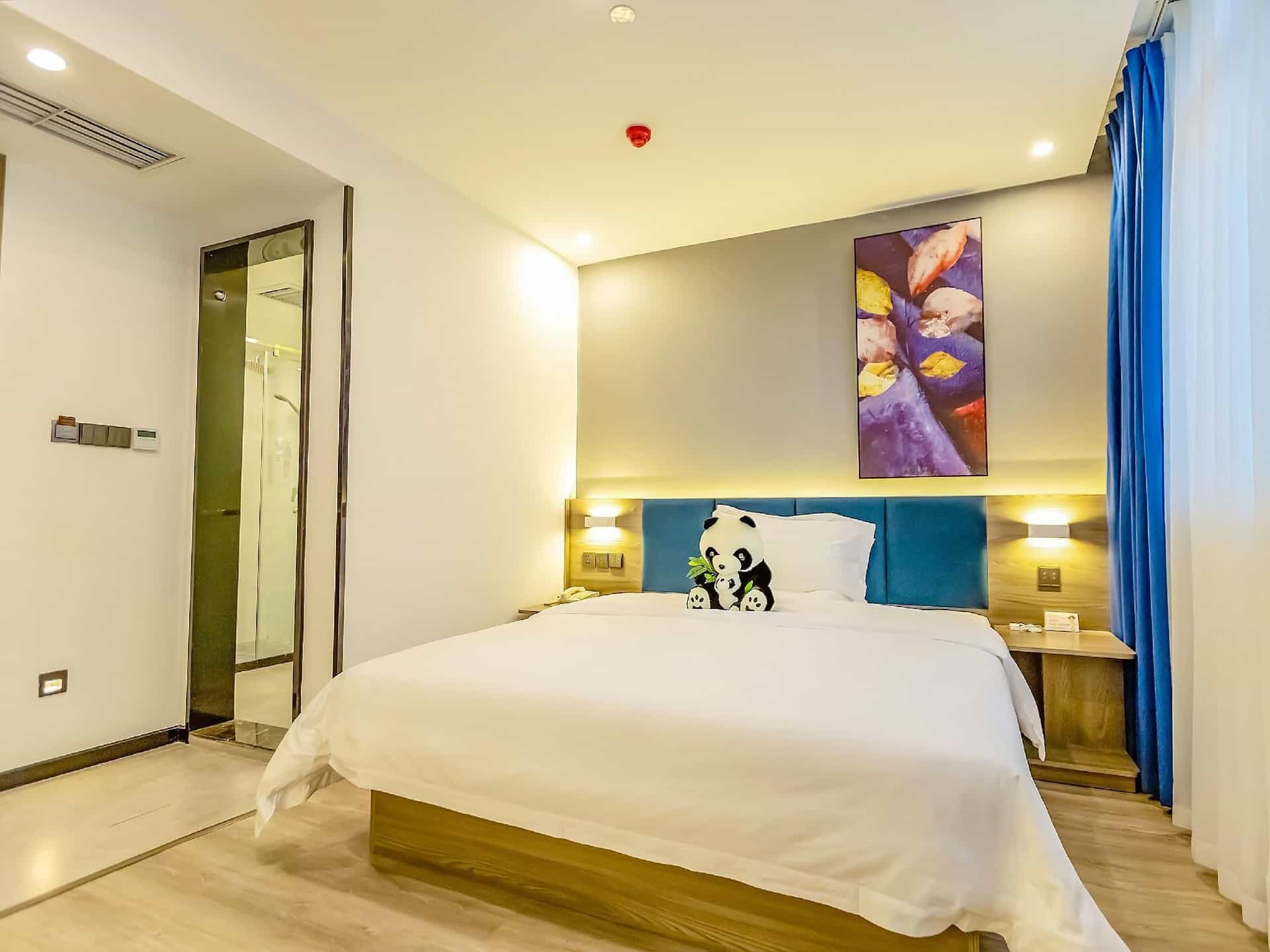 7 Days Premium Chengdu Panda Base Sanhechang Subway Station 7 Days Premium Chengdu Panda Base Sanhechang Subway Station