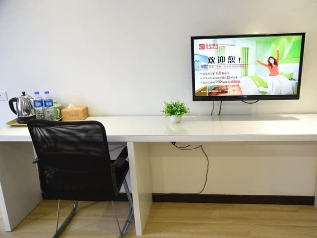Featured Twin Room