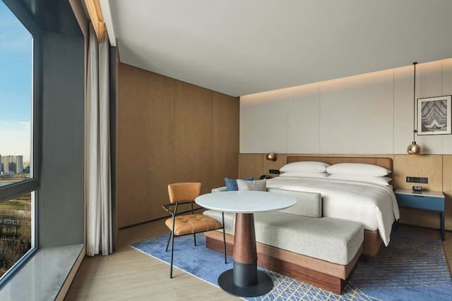 Superior Suite, 1 King Bed
